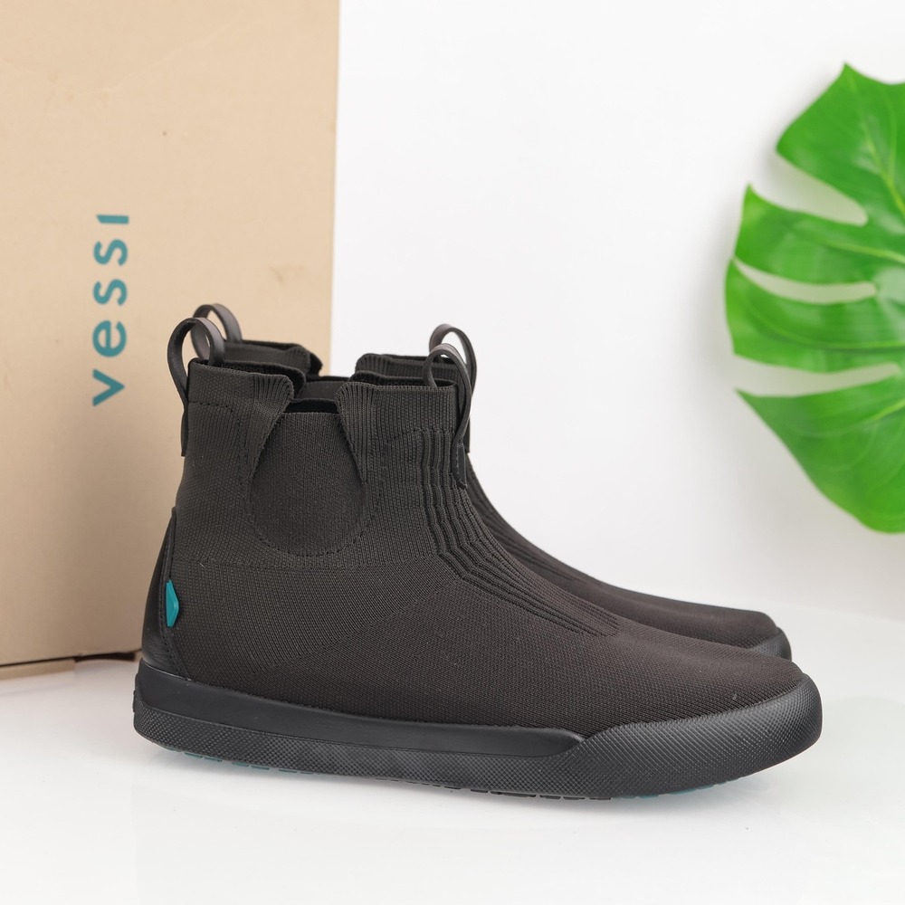 Vessi Womens Weekend Chelsea Boots Size 9 All Black Waterproof Sneaker Booties